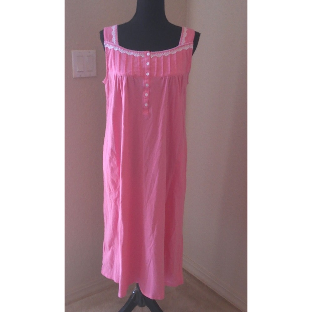 ARIA COLLECTION SIZE MEDIUM PINK NIGHTGOWN WITH WHITE LACE TRIM